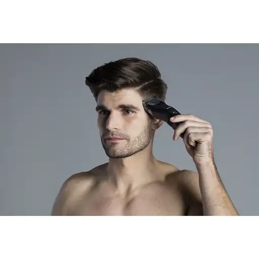 Panasonic ER-GC53-K503 cortadora de pelo y maquinilla Negro 20