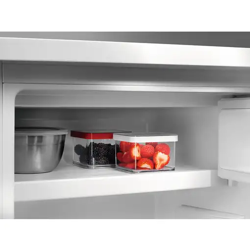 AEG RTB411E1AW nevera combi Independiente 120 L E Blanco