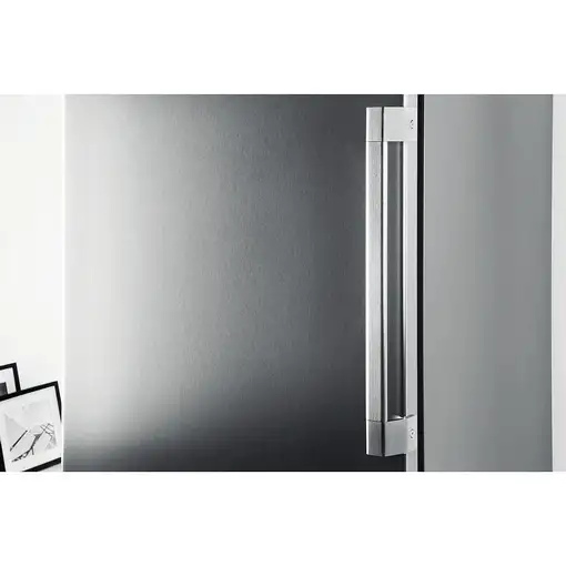 Whirlpool UW8 F2Y XBI F 2 Congelador vertical Independiente 263 L E Acero inoxidab