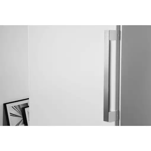 Whirlpool UW8 F2Y WBI F 2 Congelador vertical Independiente 263 L Blanco