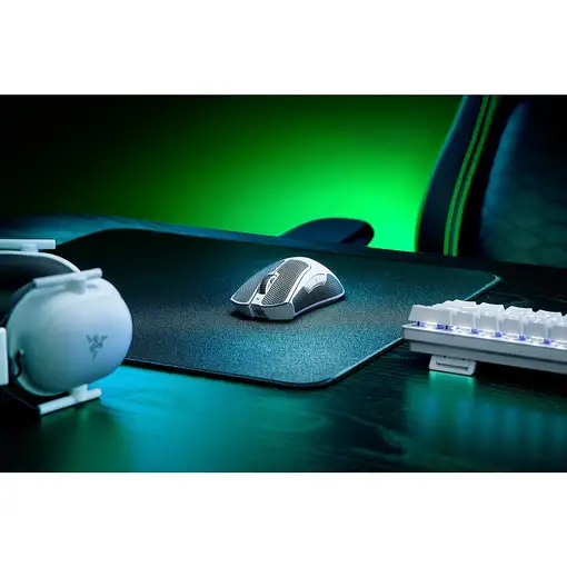 Razer DeathAdder V3 Pro ratón Juego mano derecha RF Wireless + USB Type-C Óptico 3