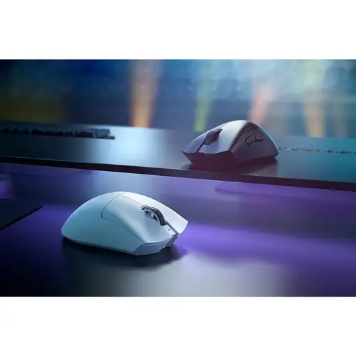 Razer DeathAdder V3 Pro ratón Juego mano derecha RF Wireless + USB Type-C Óptico 3