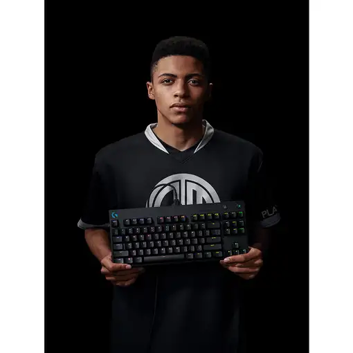 Logitech G 920-010592 teclado Juego USB QWERTY Italiano Negro