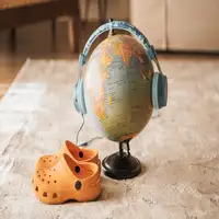 Auriculares infantiles con cable, protección de volumen y micrófono verde/azul