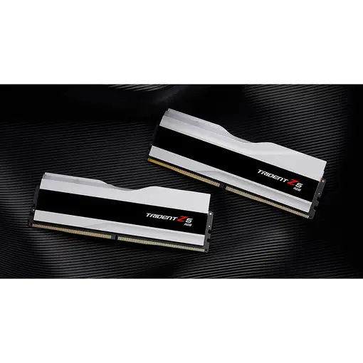 G.Skill Trident Z5 RGB módulo de memoria 32 GB 2 x 16 GB DDR5 6400 MHz