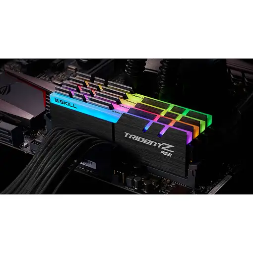 G.Skill Trident Z RGB F4-4000C18Q-32GTZRB módulo de memoria 32 GB 4 x 8 GB DDR4 40