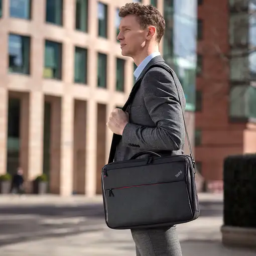 Lenovo 4X40Q26384 maletines para portátil 39,6 cm (15.6'') Funda protectora rígida