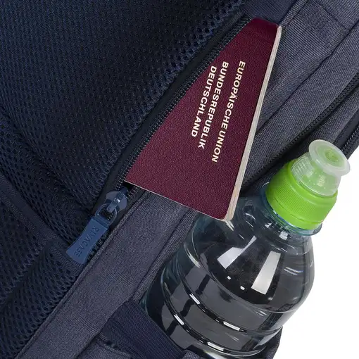 Rivacase 7760 39,6 cm (15.6'') Funda tipo mochila Azul