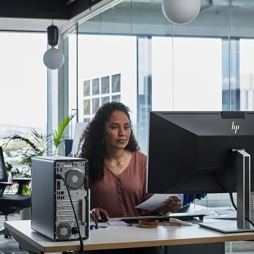 HP Elite Tower 800 G9 Desktop PC Intel® Core™ i7 i7-14700 16 GB DDR5-SDRAM 512 GB