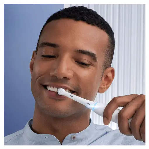Oral-B iO 7S Adulto Cepillo de dientes oscilante Blanco