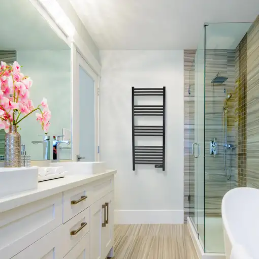 Toallero de aluminio 500 W con temporizador